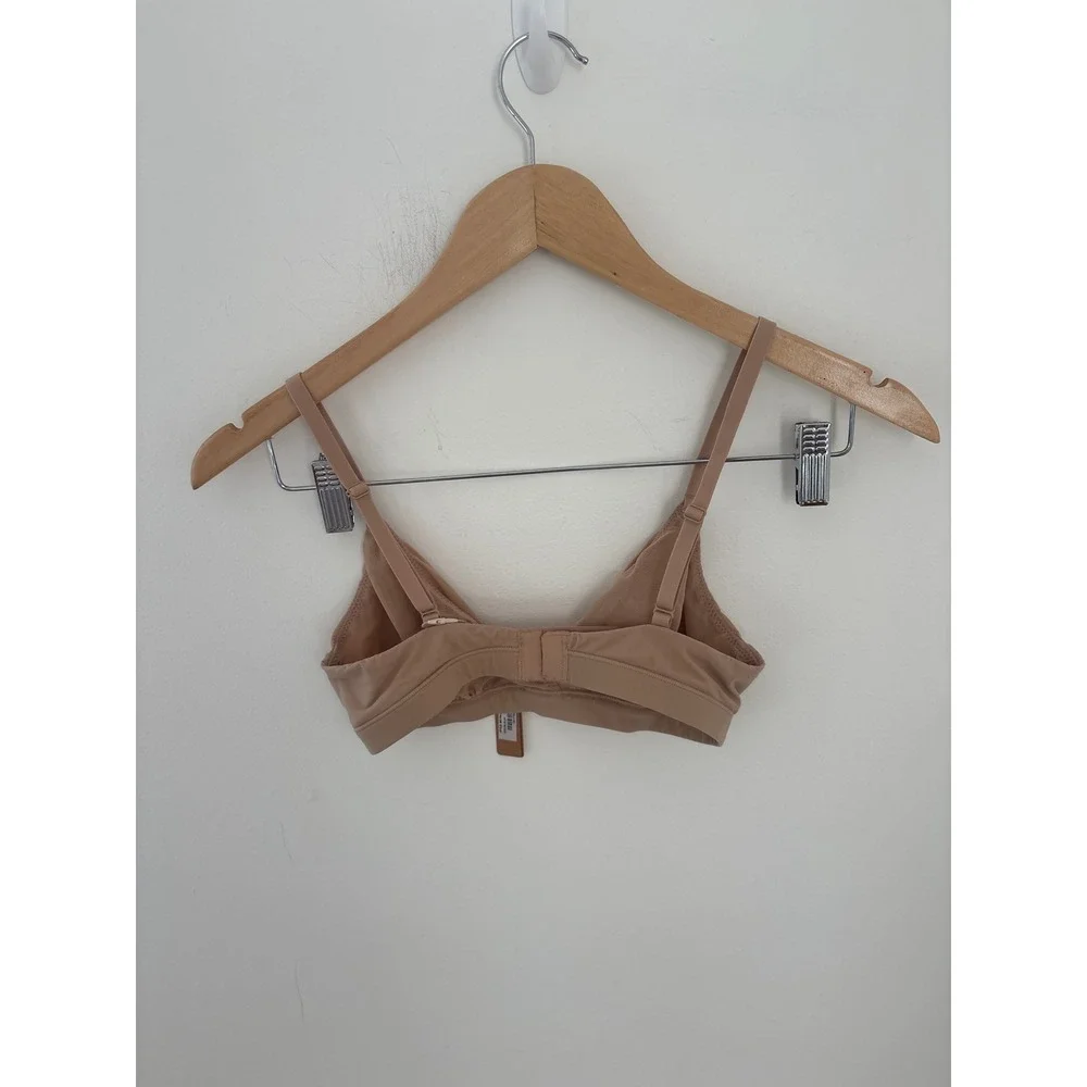 Skims Fits Everybody Triangle Bralette Clay Tan Nude Small NWT - Picture 3 of 3